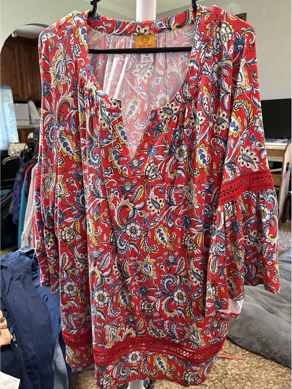 Ruby Rd. Woman Red Floral 3/4 Sleeve Tunic Blouse Size 3X